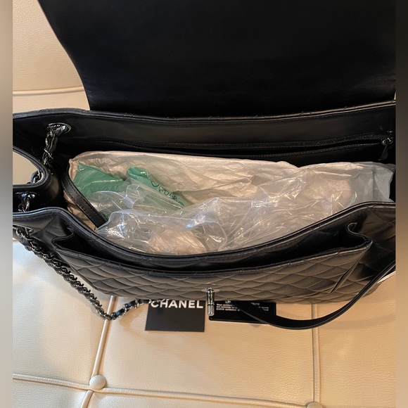 Chanel Large Shopping 30CM Black Cavier Lambskin NWT, original box. Authentic - Picture 3 of 9